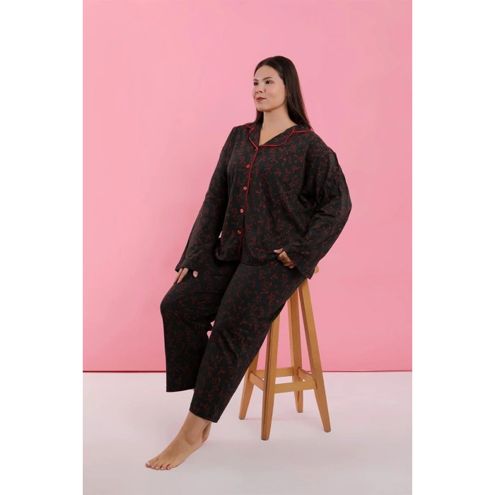 MİRAY- Kadın Büyük Beden Siyah Kırmızı Çiçekli Düğmeli Pijama Takımı