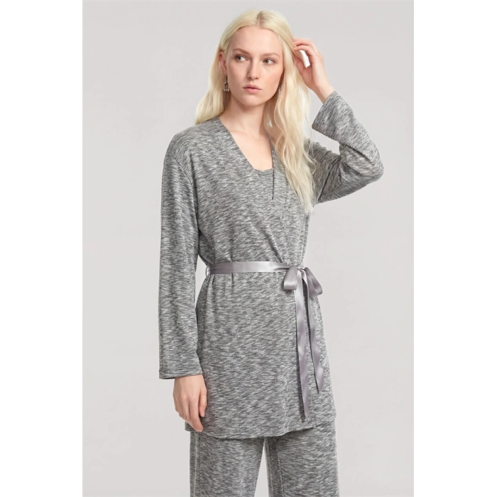 MİRAY- Kadın Ekru Yumuşak Dokulu Dökümlü Uzun Kimono Şık ve Rahat Ev Giyim