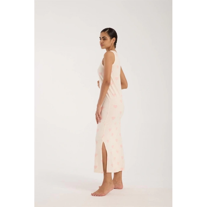 MİRAY- Kadın Kalın Askılı Yırtmaçlı Uzun Pudra Gecelik