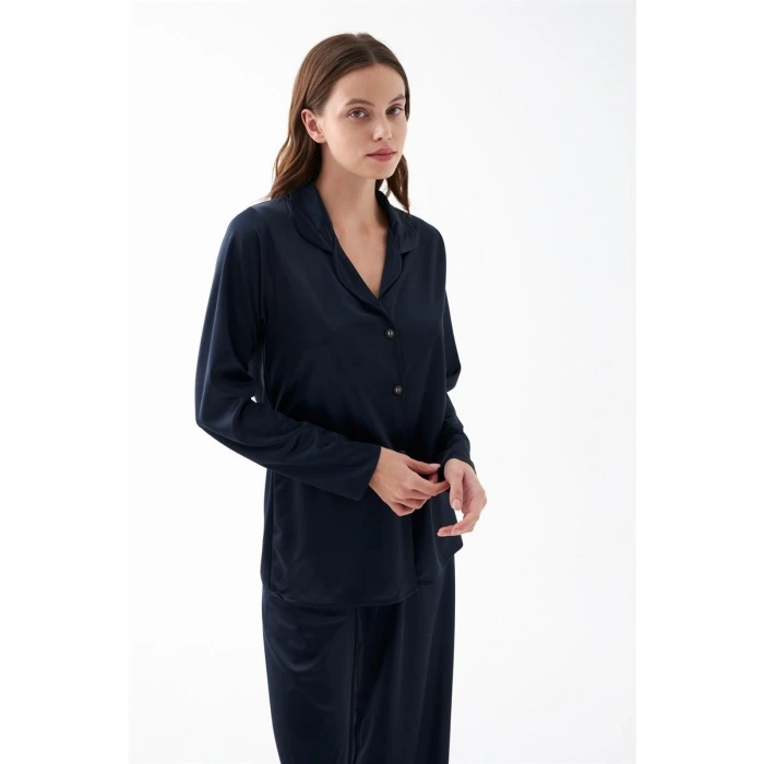 MİRAY- Kadın Lacivert Oversize Saten Pijama Takımı – Rahat Kesim Şık Ev Giyim Seti
