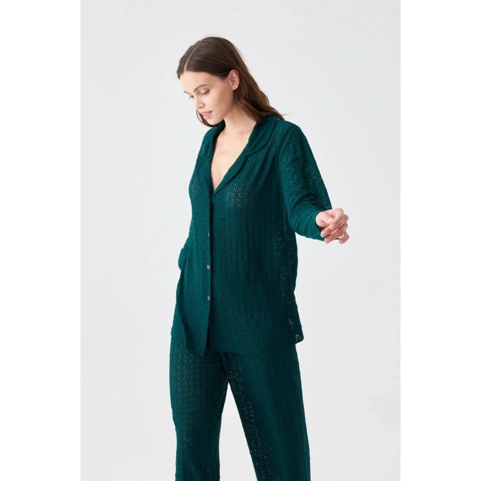 MİRAY- Kadın Zümrüt Yeşili Önden Düğmeli Rahat Kesim Pijama Takımı