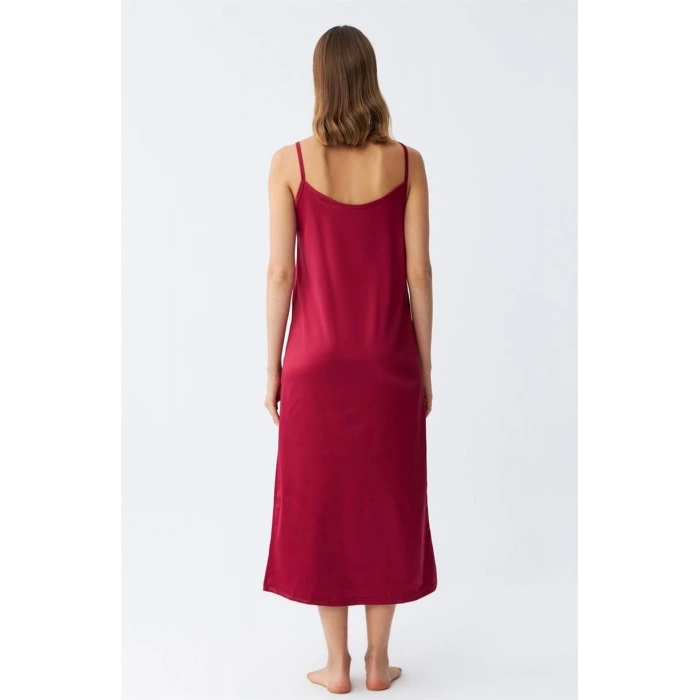 MİRAY- Yırtmaçlı Uzun Saten Gecelik Bordo