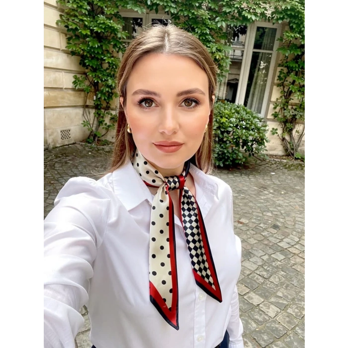 Modern Desenli Kadın Fular – Ceket, Elbise ve Gömlek Kombinleri İçin, Hediye Olarak İdeal