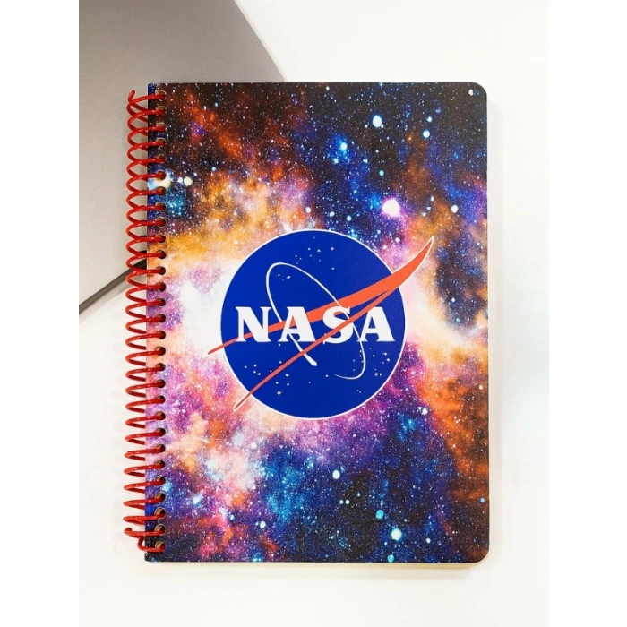 NASA Temalı Spiral Kareli Defter – 80 Yaprak, 160 Sayfa (18 x 24 cm)
