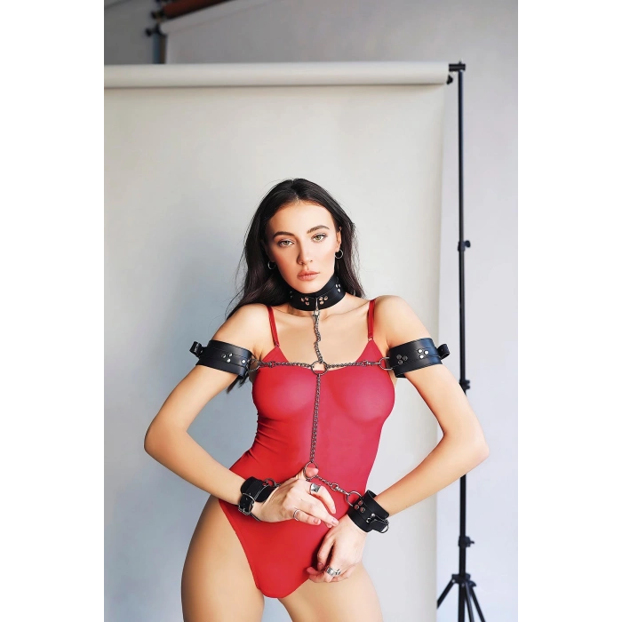 Nightlight Zincirli Kelepçe Ve Tasmalı Harness