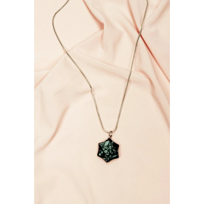 Obsidyen Doğal Taşı Zincirli El Yapımı Kolye Uç: 2 cm Zincir: 20 cm Kutulu mudanis