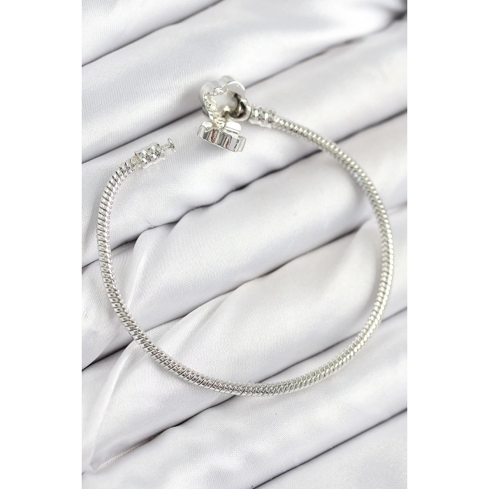 Pirinç Charm Zirkon Taşlı Yonca Model Gümüş Renk Kadın Bileklik - TJ-BB7799