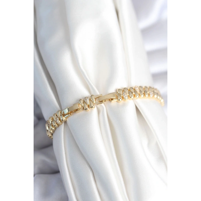 Pirinç Gold Renk Damla Model Zirkon Taşlı Kadın Bileklik - TJ-BB7972