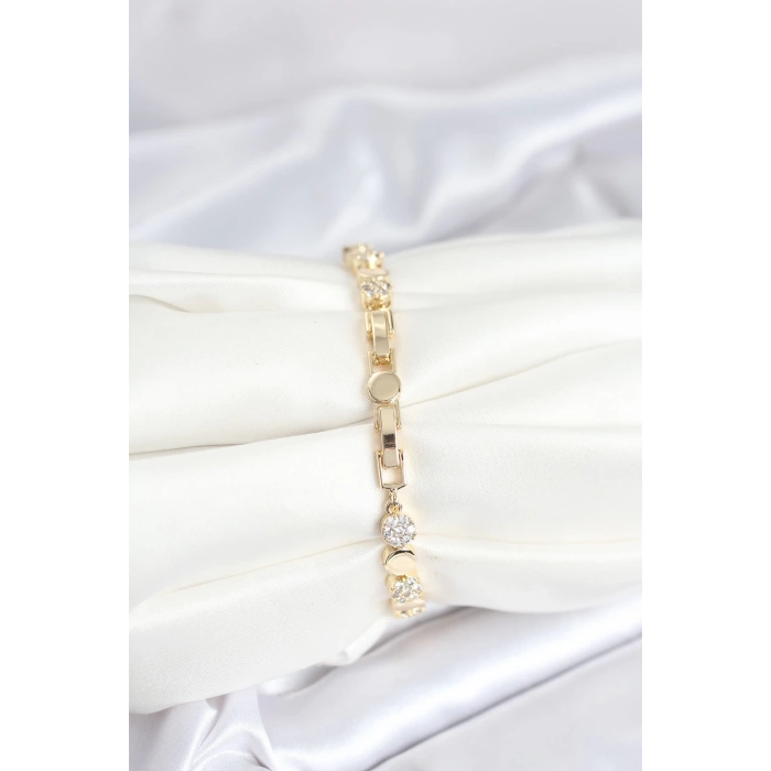 Pirinç Gold Renk Nokta Model Zirkon Taşlı Kadın Bileklik - TJ-BB8026