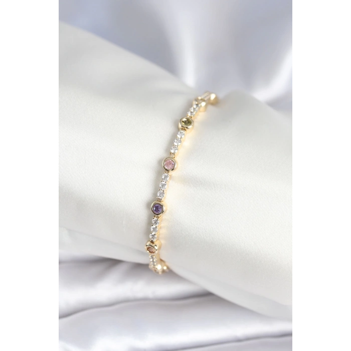 Pirinç Gold Renk Zirkon Taşlı Kadın Bileklik - TJ-BB7971