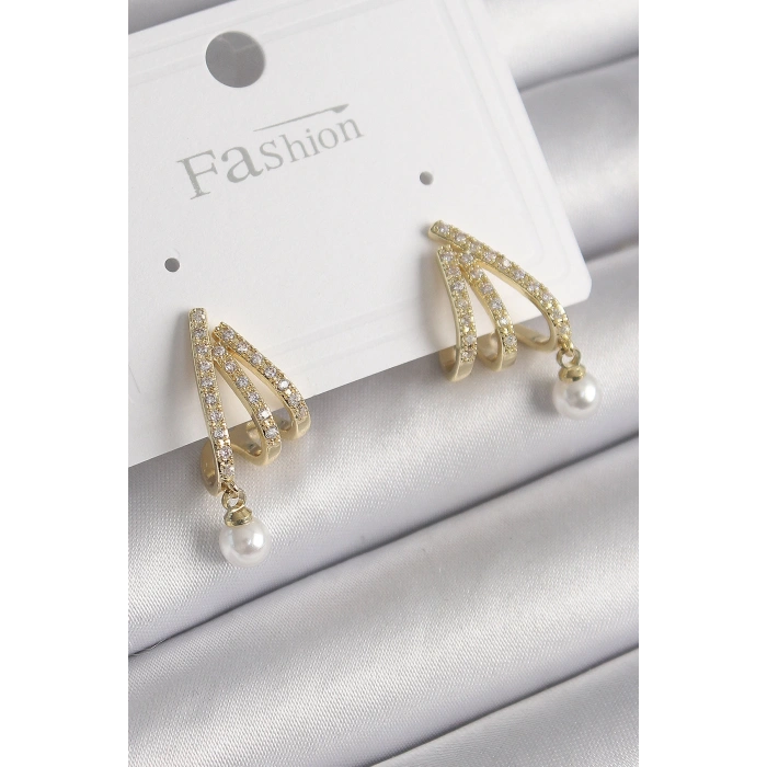 Pirinç Gold Renk Zirkon Taşlı Pençe Model İnci Detay Kadın Küpe - TJ-BKP9957