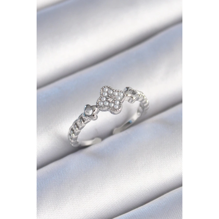 Pirinç Gümüş Renk İncili Yonca Model Zirkon Taş Detaylı Kadın Yüzük - TJ-BYK3439