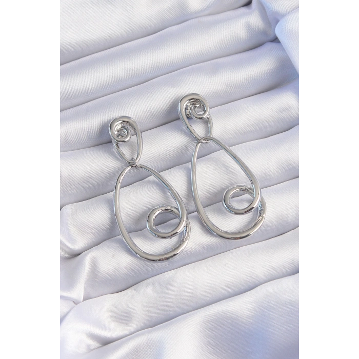 Pirinç Gümüş Renk Kıvrımlı Sallantılı Küpe - TJ-BKP9236