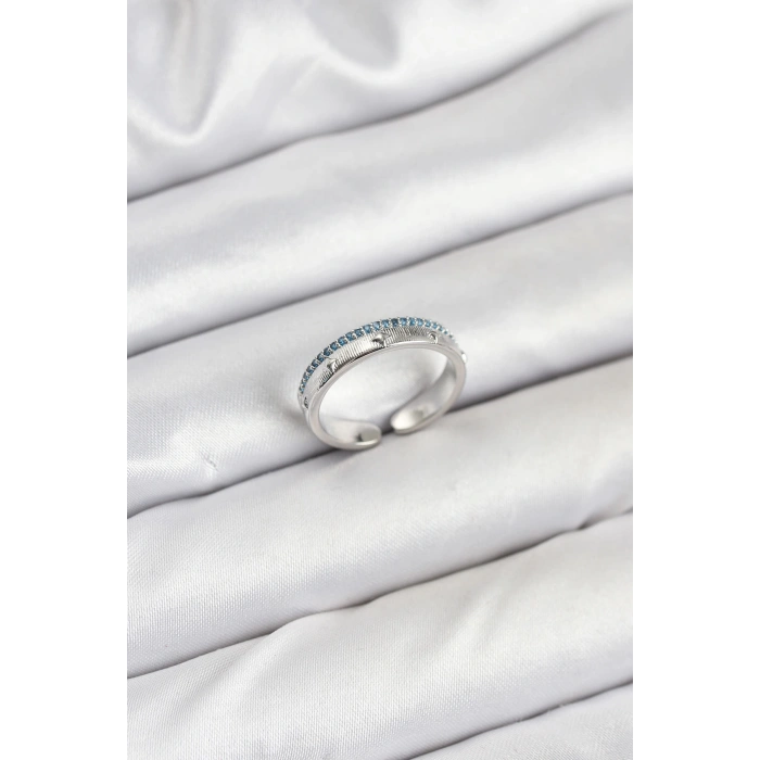 Pirinç Gümüş Renk Sıralı Zirkon Taşlı Kutup Yıldızı Model Kadın Yüzük - TJ-BYK3837