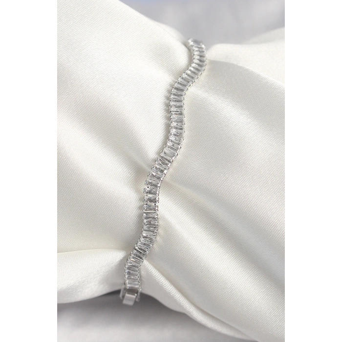 Pirinç Gümüş Renk Su Yolu Zirkon Taşlı Model Kadın Bileklik - TJ-BB6925