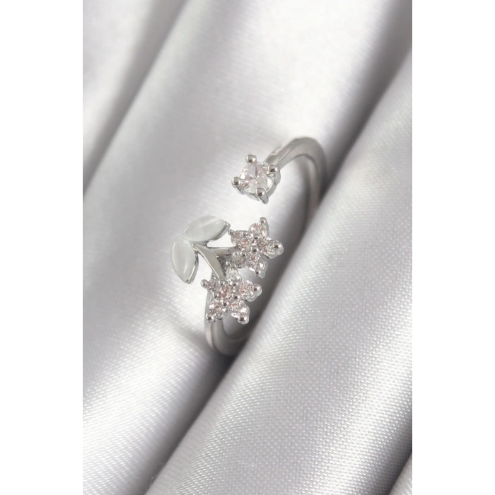 Pirinç Gümüş Renk Zirkon Taşlı Çiçek Model Kadın Yüzük - TJ-BYK3068