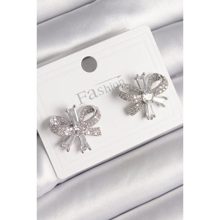 Pirinç Gümüş Renk Zirkon Taşlı Fiyonk Model Kadın Küpe - TJ-BKP9779