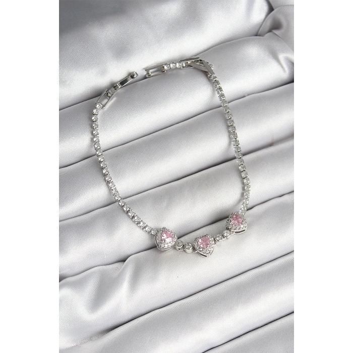 Pirinç Sıralı Pembe Kalp Figürlü Zirkon Taşlı Gümüş Renk Kadın Bileklik - TJ-BB6982