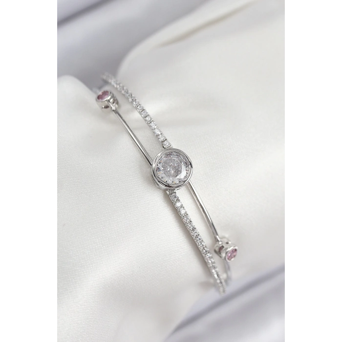 Pirinç Zirkon Taşlı Pırlanta Model Gümüş Renk Kadın Bileklik - TJ-BB7880