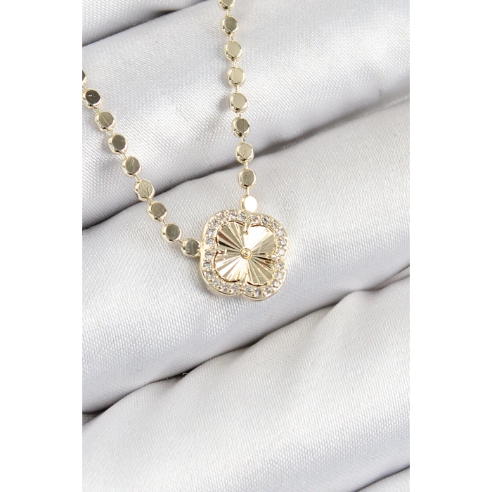 Pirinç Zirkon Taşlı Yonca Model Ezme Zincir Gold Renk Kadın Kolye - TJ-BKO10392