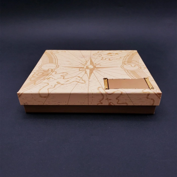 Pusula Temalı Hediye Kutusu