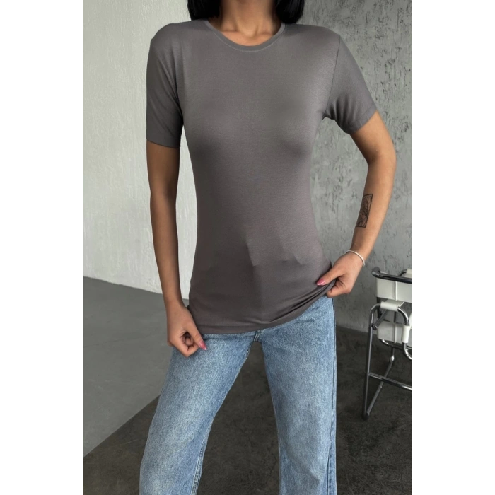 Rahat Ve Şık Kısa Kollu Bisiklet Yaka Likralı Viskon Penye Body Füme