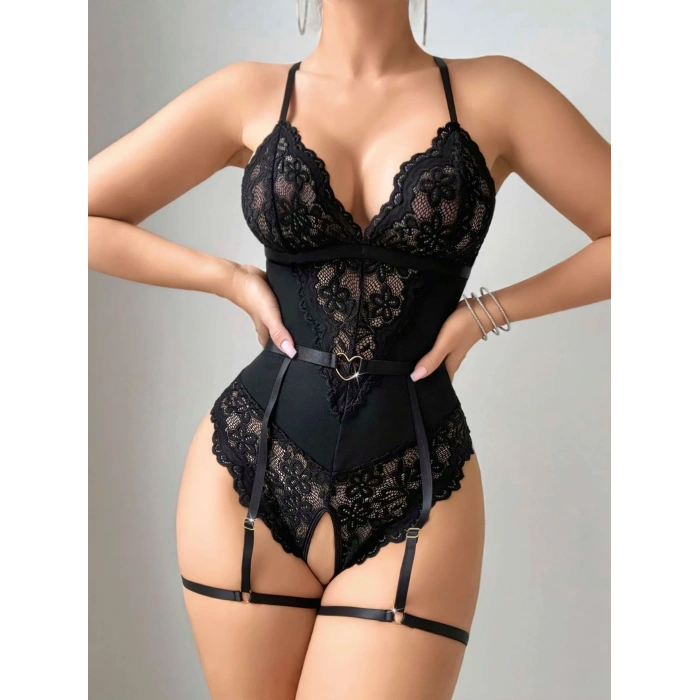 Siyah Özel Bölgesi Açık Dantel İşlemeli Jartiyer Görünümlü Fantezi Body