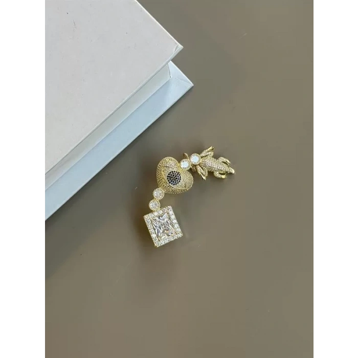 Taşlı Kıkırdak Küpe - Altın