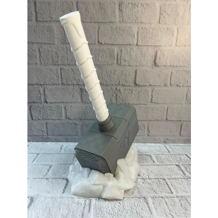 Thor’un Çekici Dekoratif Süs Güçlü Ve İkonik Tasarım 20x34 Cm