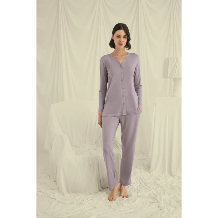 Uzun Kollu Düğmeli V Yaka Pijama Takımı