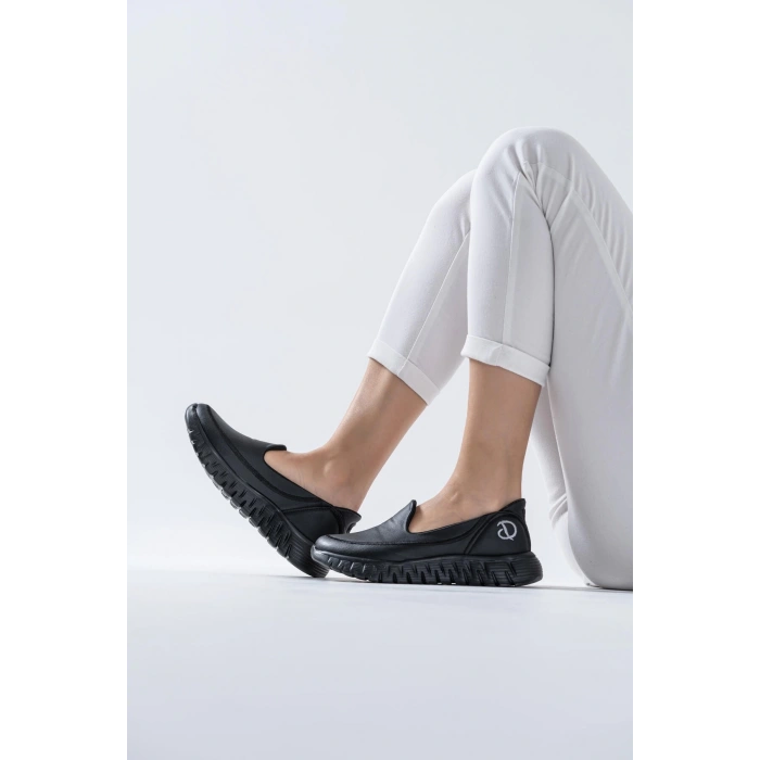 Valery Siyah Ortopedik Taban Spor Ayakkabı