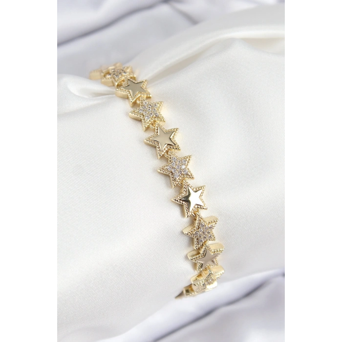 VIP Pirinç Zirkon Taşlı Yıldız Model Gold Renk Kadın Bileklik - TJ-BB7768