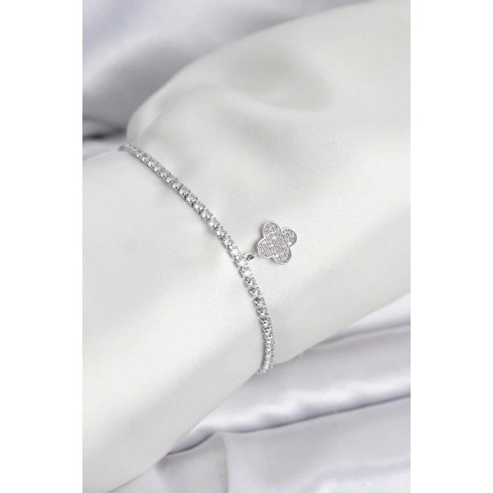 Yonca Model Zirkon Taşlı Gümüş Renk Asansörlü Su Yolu Bileklik - TJ-BB8243