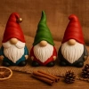 3 lü Set Noel Cüceleri El Boyama Biblo 13 Cm – Premium Yılbaşı Dekor Koleksiyonluk Hediye