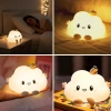 5 Farklı Renk Modlu Bulut Figürlü Pofuduk LED Gece Lambası–Yumuşak Dokulu Çocuk Odası ve Dekoratif Şarjlı Ortam Işığı (4887)
