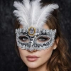 Gümüş Renk Payetli Pullu Tüylü Parti Maskesi 17x20 cm (4887)