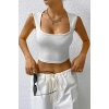 Kadın Beyaz Kare Yaka Kalınlaşan Omuz Detaylı Crop Top Bluz