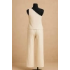 Kadın Beyaz Tek Omuzlu Şık Bluz & Geniş Paça Pantolon İkili Takım