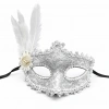 Lüks Beyaz Tüylü Venedik Maskesi – Taşlı Dantel Tasarım
