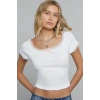MARSiLYAN- Kadın Beyaz Göğsü ve Kolları Dantelli Fiyonklu Kısa Kol Crop Top Bluz