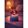 Sarılan Sevgililer Temalı Led Işıklı Kar Küresi 9 cm – Romantik & Anlamlı Sevgili Hediyesi