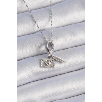 316L Çelik Gümüş Renk Kalp Detay Mektup Figür Charm Model Kadın Kolye - TJ-BKO9313