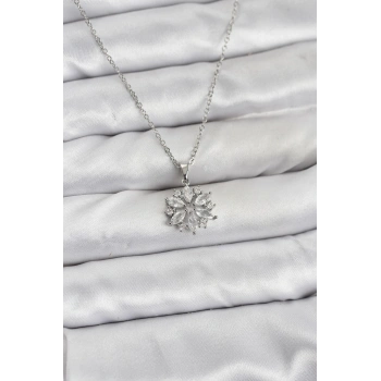 316L Çelik Zincir Gümüş Renk Lotus Model Zirkon Taşlı Kadın Kolye - TJ-BKO10834