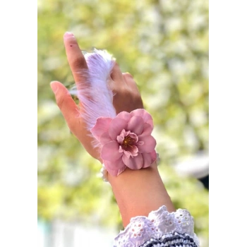 Bride to be Nedime Gelin Bilekliği Tüy ve İnci Boncuk Detaylı Pembe Renkli Bekarlığa Veda Partisi Bilekliği 10 Adet (4887)