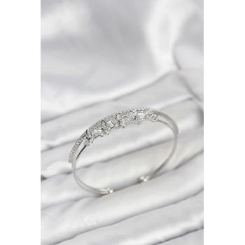 Çiçek Model Pirinç Gümüş Renk Kadın Bileklik - TJ-BB8252