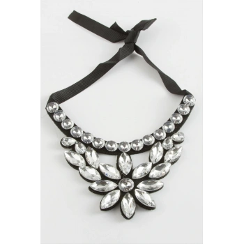 Çiçek Taşlı Yaka Kolye