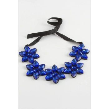 Çiçek Taşlı Yaka Kolye