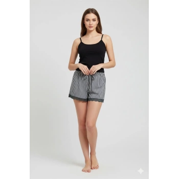 Çizgili Penye Kadın Ev Şortu Bacak Dantel Detaylı Ev Giyim Siyah