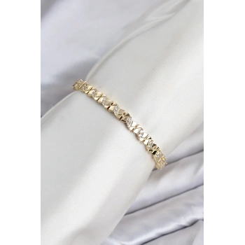 CM Model Zirkon Taşlı VIP Seri Gold Renk Pirinç Kadın Bileklik TJ-BB8609