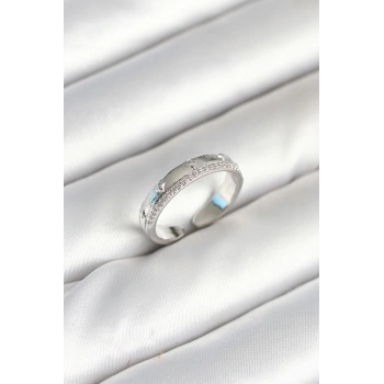 Gümüş Renk Şerit Zirkon Taşlı Kadın Yüzük - TJ-BYK3904